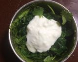 A picture of step 4 of Palak Chicken.