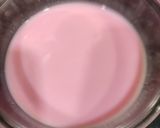 A picture of step 5 of Almond Rose Milk Shake.
