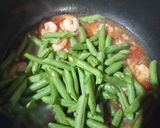 Foto langkah ke 3 dari resep Tumis buncis udang.