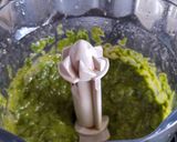 Foto del paso 2 de la receta: "Cubitos" de albahaca listos para usar