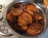 Une image de l'étape 1 de Tarte aux abricots et sirop d'érable (pâte brisée épeautre, lait et noix).