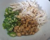 รูปขั้นตอนการทำที่ 3 ของ นัตโตะกระเจี๊ยบเขียว & เนื้อไก่