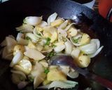 हरे प्याज़ की सब्जी (Hare Pyaz ki sabzi recipe in Hindi) रेसिपी चरण 2 फोटो