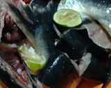 Foto langkah ke 1 dari resep Patin Kuah Pedas.