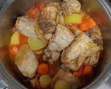 Foto del paso 4 de la receta: Guiso de pollo