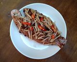 Hình bước làm 1 của món Cá điêu hồng hấp tương tàu xì