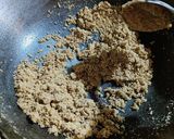 A picture of step 2 of Quinoa halwa.