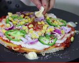 कॉर्न पिज़्ज़ा (corn pizza recipe in Hindi) रेसिपी चरण 5 फोटो