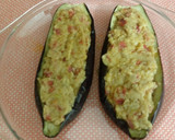 Foto del paso 9 de la receta: Berenjenas rellenas de chorizo ibérico y salteado de guisantes con arroz