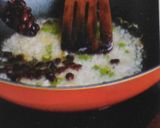 Foto langkah ke 2 dari resep Tumis cumi kedelai hitam.