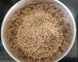 A picture of step 1 of Vegetable Daliya khichdi.