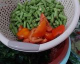 Foto langkah ke 1 dari resep Gulai Santan Daun Ubi Kacang Panjang.