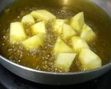 A picture of step 2 of Shahi Apple Curry.