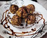 A picture of step 6 of Choco cornflakes ladoos.