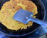 बेसन का चीला (besan ka cheela recipe in Hindi) रेसिपी चरण 3 फोटो