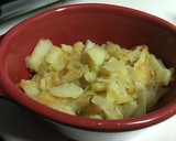 Foto del paso 1 de la receta: Huevo en cocotte con patatas a lo pobre trufado