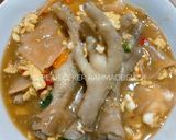 Foto langkah ke 10 dari resep Seblak ceker + kerupuk.