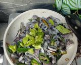 Foto langkah ke 5 dari resep Cumi Tumis Cabai Hijau.