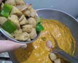 A picture of step 5 of Bell pepper and Soya chunks with Gravy.