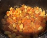 Une image de l'étape 6 de Soupe de pommes de terre navets tomates et carottes au citron confit.