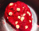 A picture of step 4 of Redvelvet cookies.