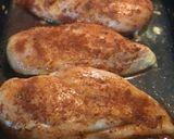 Foto del paso 4 de la receta: Pechugas de pollo jugosas, al horno