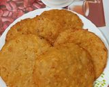 A picture of step 5 of Moong Dal Wheat Mathri.