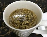 A picture of step 1 of Cardamom tea.