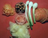 Foto del paso 1 de la receta Ensalada imperial de anchoas caseras y jengibre rosa