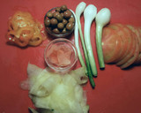 Foto del paso 1 de la receta: Ensalada imperial de anchoas caseras y jengibre rosa