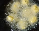 A picture of step 2 of Moong dal ka bada.