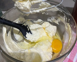 Foto langkah ke 2 dari resep Marmer Cake bu Fatmah Bahalwan.