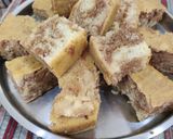 A picture of step 7 of Marble cake.