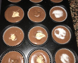 Foto del paso 4 de la receta: Magdalenas de yogur de piña con cacao y Nocilla de dos colores