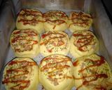 Foto langkah ke 5 dari resep Pizza Roll Super Empuuuk.