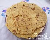 A picture of step 3 of Lachcha Parathas.