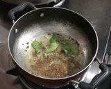A picture of step 4 of Ragda panipuri.