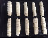 Foto langkah ke 4 dari resep Cheese Roll.