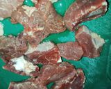 Foto langkah ke 1 dari resep Bistik Daging Enak dan Simple.