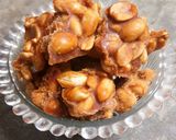 A picture of step 4 of Jaggery Peanut Chunks.