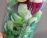 Foto langkah ke 3 dari resep Smoothies buah dan sayur.