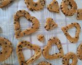 Foto del passaggio 3 della ricetta Biscotti all'avena succo d'arancia e gocce di cioccolato