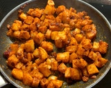 A picture of step 5 of Saag Aloo.