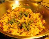 A picture of step 3 of Idli uppuma.