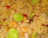 Foto langkah ke 6 dari resep Nasi goreng udang petai.