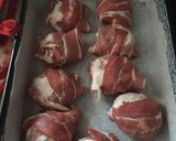 Sajttal töltött, baconnel körbetekert fasírt recept fázis 5 fotója