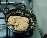 A picture of step 3 of #walnut #GA4 Gur ki chikki.
