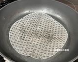 A picture of step 5 of Chive and Rice Paper Egg Pancakes.