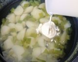A picture of step 5 of Antoñita's Gazpachuelo.