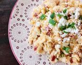 Túrós tojásos nokedli sonkával és medvehagymával recept fázis 9 fotója